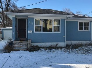 709 7th St NW, Minot, ND 58703