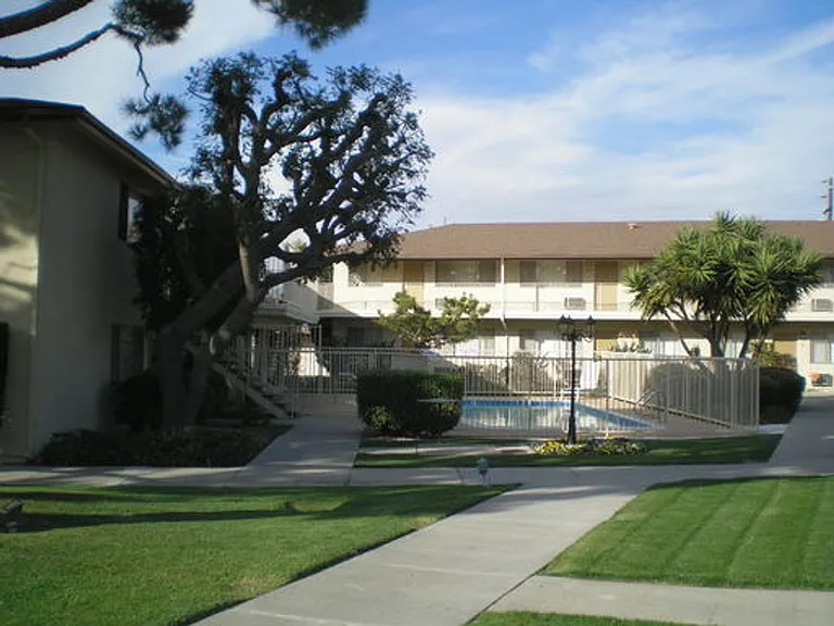 10635 Colima Rd — Photo 26
