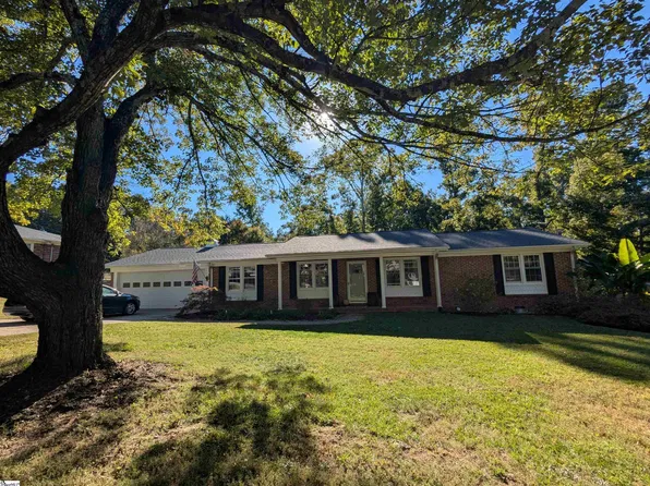 10 Ravensworth Rd, Taylors, SC 29687