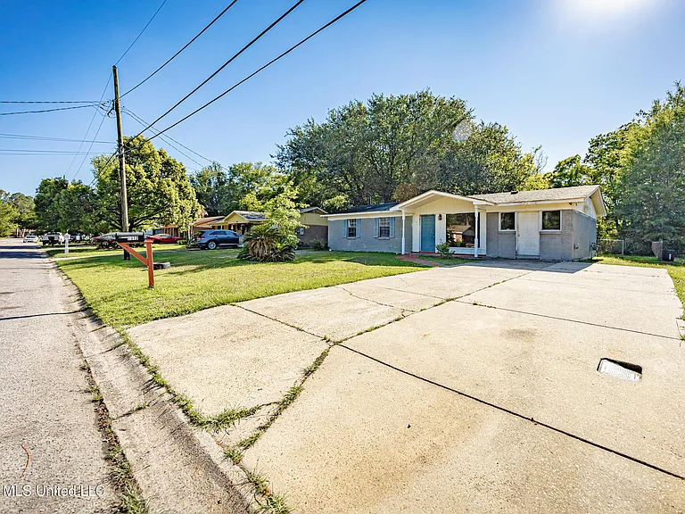 5612 Rose Dr — Photo 42