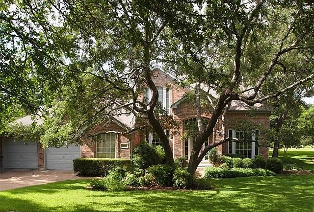 This property for lease in Eanes ISD features 4 bedrooms, 2