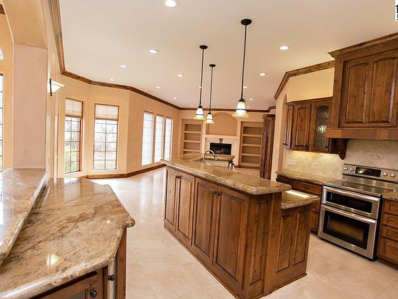 4th image of 3805 Boxwood Ct