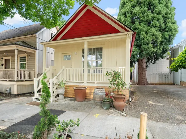 1607 SE Salmon St, Portland, OR 97214