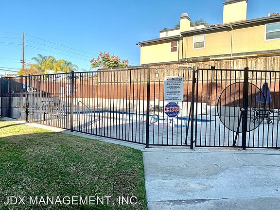 4th image of 909 S Sunshine Ave APT 15