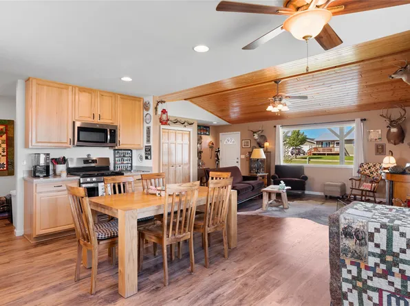 208 Hope St, Townsend, MT 59644