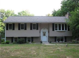 306 Mount Carmel Rd, New Alexandria, PA 15670