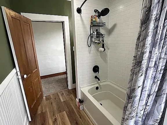 511 E 5th St #1 — Photo 15