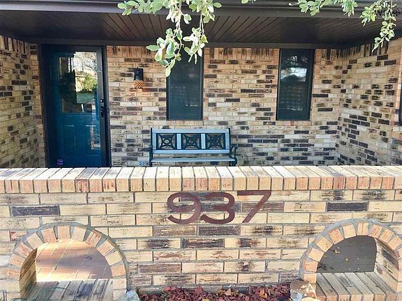 2nd image of 937 Tejas Dr