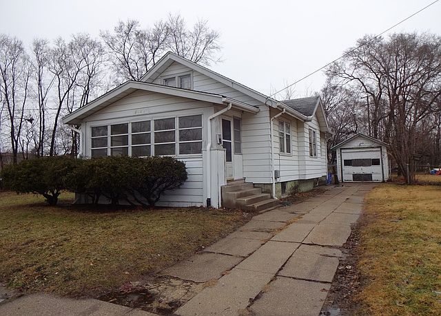 1st image of 2323 Grace St