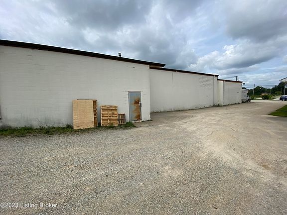 3rd image of 4214 N Preston Hwy