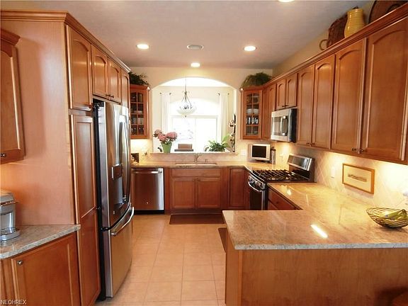 2nd image of 461 Augustus Dr
