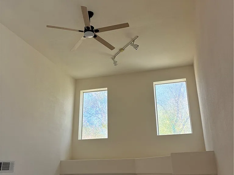 5272 Island Chain Rd — Photo 37