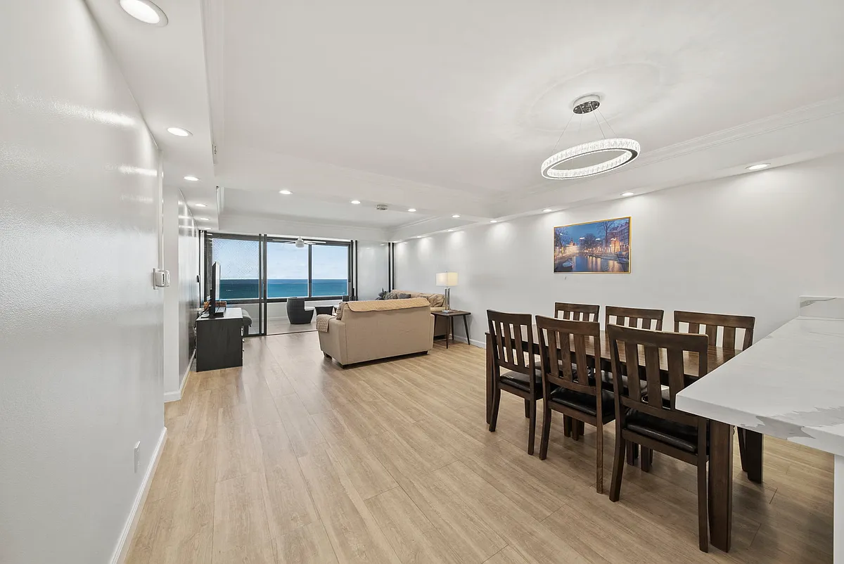 Building Photo - 1600 Ala Moana Blvd #3702