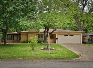 920 Ridgewood Ter, Arlington, TX 76012