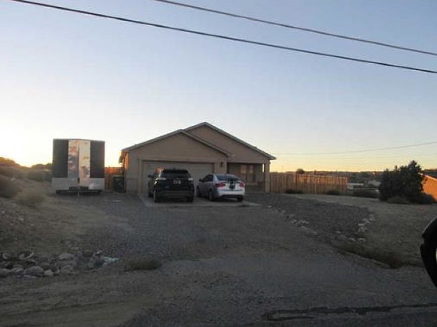 1st image of 921 Katherine Ave