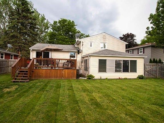 2nd image of 68 Forbes Ter