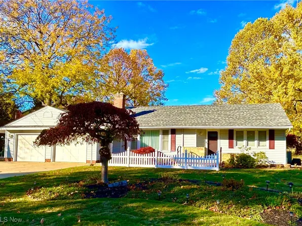 2269 Country Club Dr, Wickliffe, OH 44092