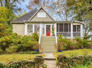 106 Sunset Cir, Lookout Mountain, TN 37350