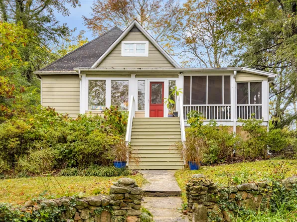 106 Sunset Cir, Lookout Mountain, TN 37350