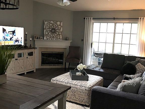3rd image of 3596 Wexford Ct
