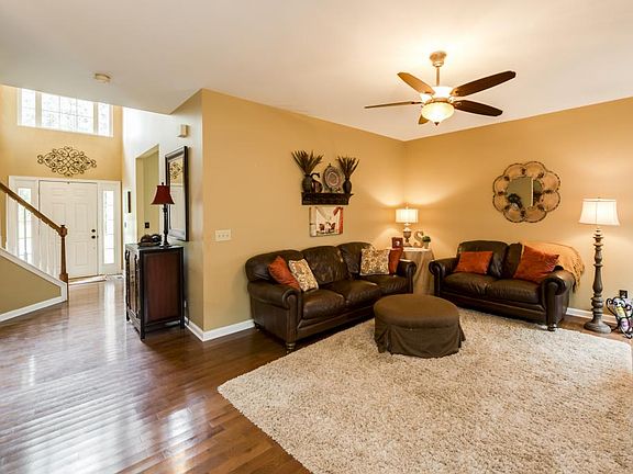 4th image of 229 Dandridge Dr