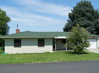 6406 W Arrowhead Ave, Kennewick, WA 99336