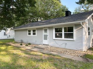 3082 Draper St SE, Warren, OH