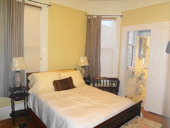 5th image of 749 Waller St #2