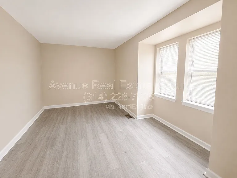 4366 W Pine Blvd #B — Photo 11