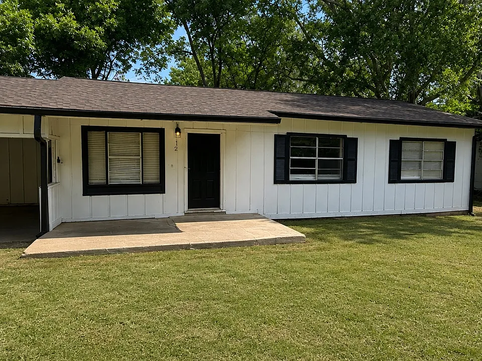 112 Clubview Dr