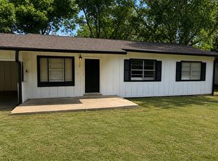 112 Clubview Dr, Jackson, MS 39209