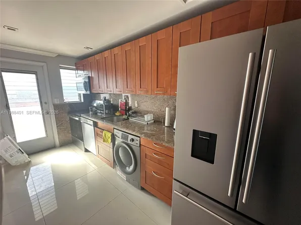 1450 NE 170th St, North Miami Beach, FL