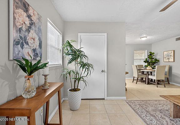 5th image of 7143 KING ARTHUR Road N