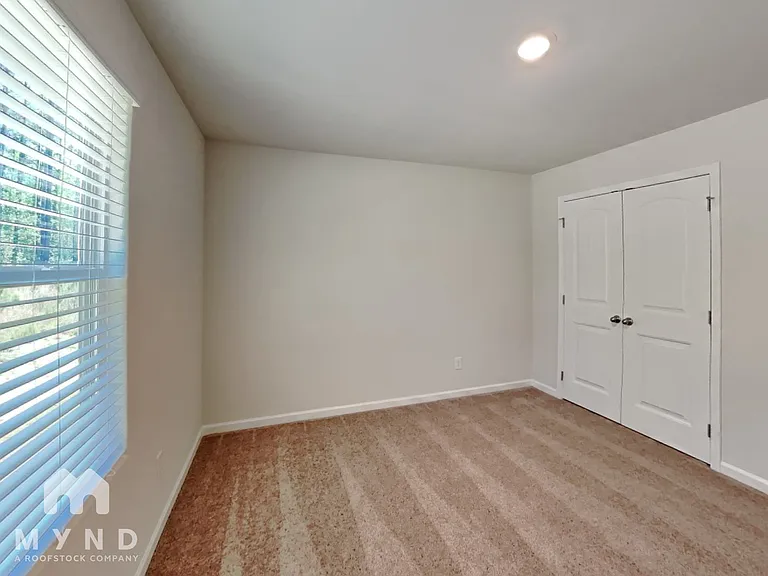 180 Ivy Bank Dr — Photo 16