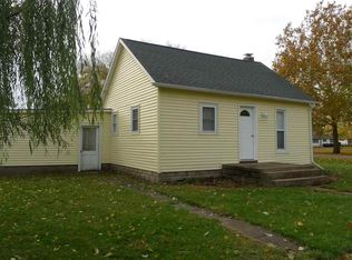 500 Wendell St, Golden, IL 62339