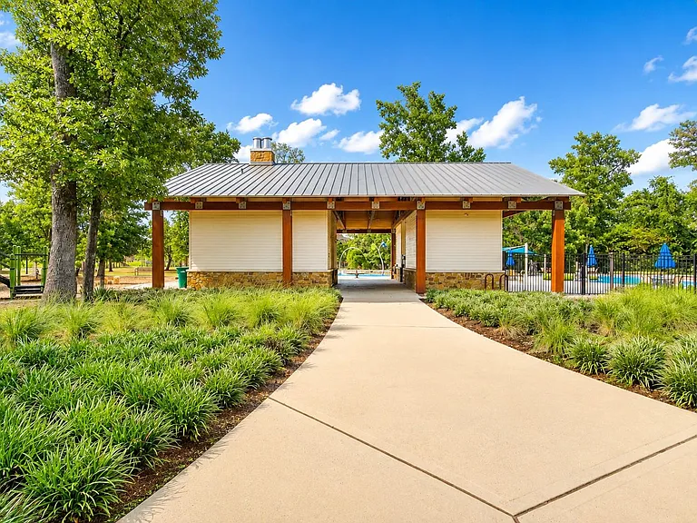 3835 Dortmund Dr — Photo 45