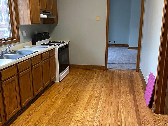 5th image of 638 W 28th St Fl 2