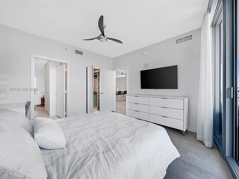 888 Biscayne Blvd #3907 — Photo 22