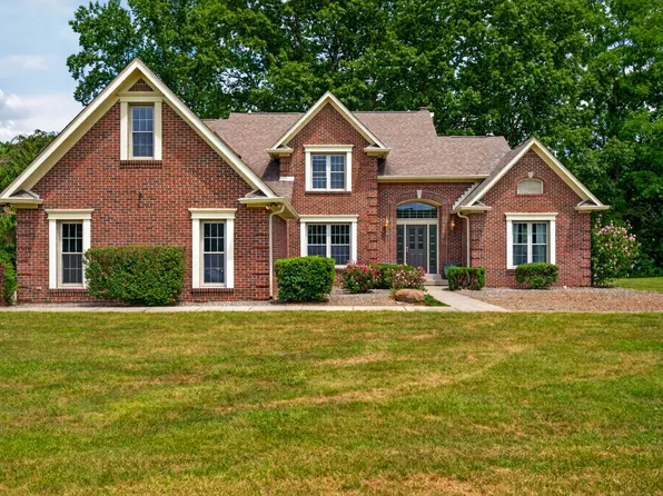 2508 W Indian Creek Rd, Trafalgar, IN 46181