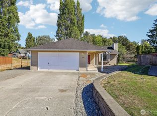 1643 S 245th Place, Des Moines, WA 98198