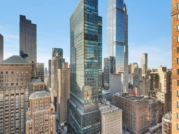 150 W 56th St APT 3107, New York, NY 10019