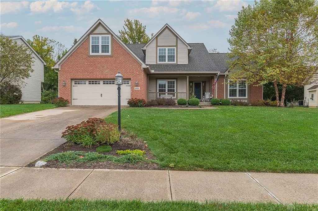 665 Springmill Dr photo 1