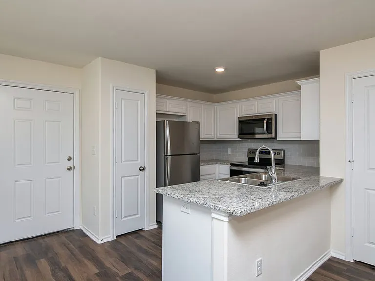 201 S May St #1 — Photo 9
