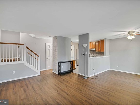 4th image of 3827 El Camino Pl #13