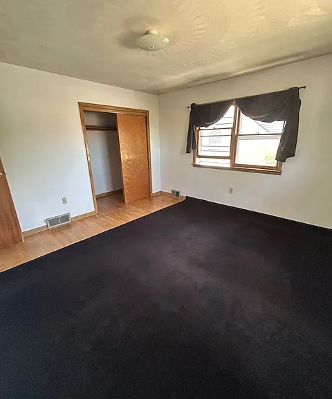1334 W 28th St #2 — Photo 7