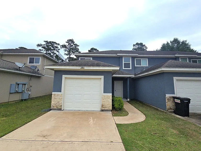 626 Magnolia Bnd — Photo 1