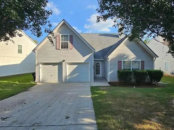69 Waters Edge Way, Fayetteville, GA 30215