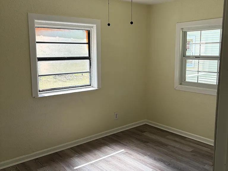 307 Finley St — Photo 12