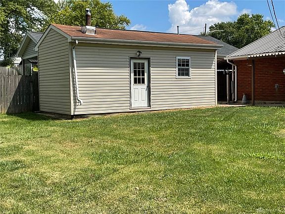 4th image of 457 Kristine Ln