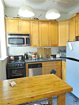 Rented by DSA Realty | media 20